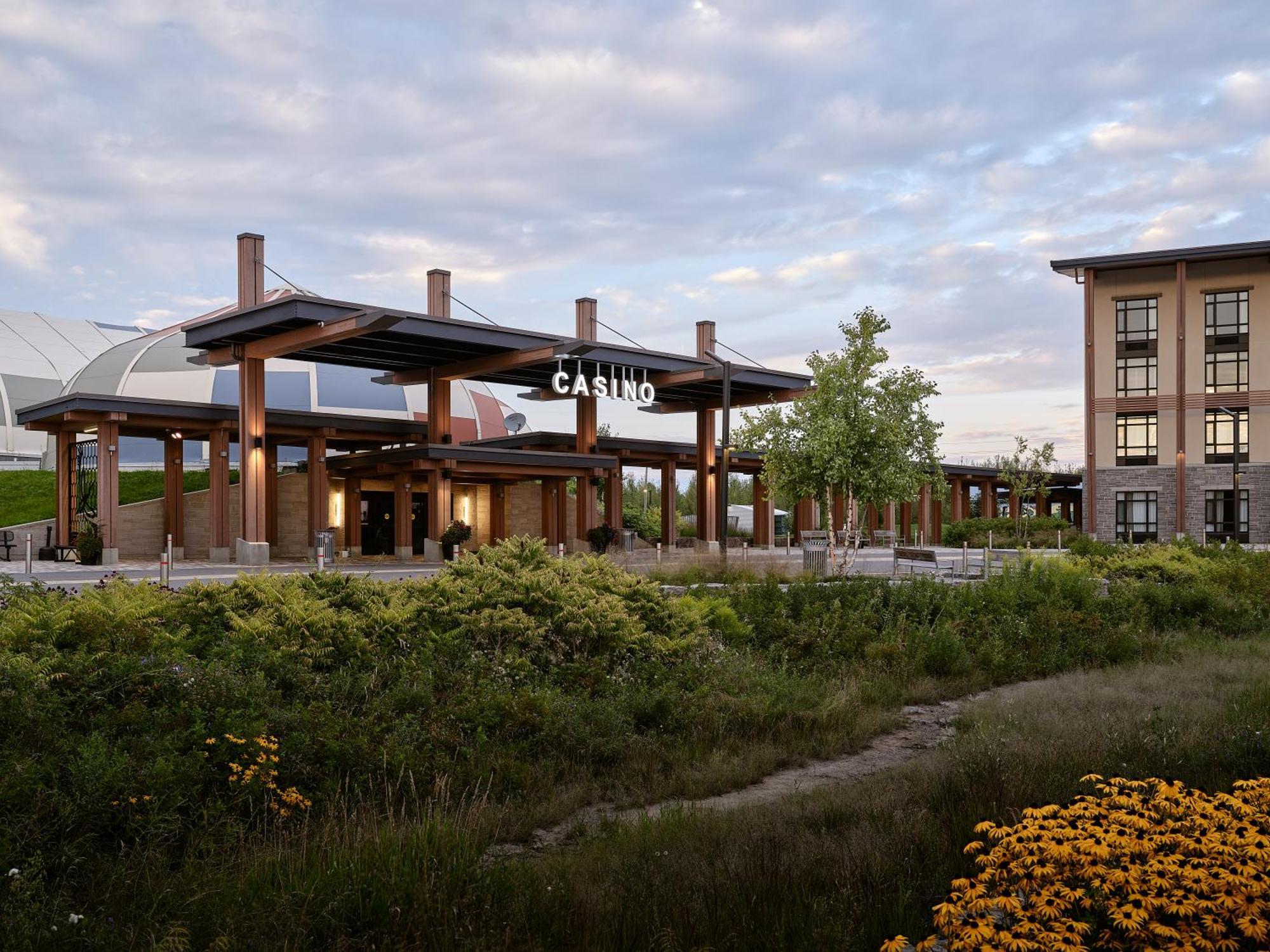 Great Blue Heron Hotel Port Perry Bagian luar foto
